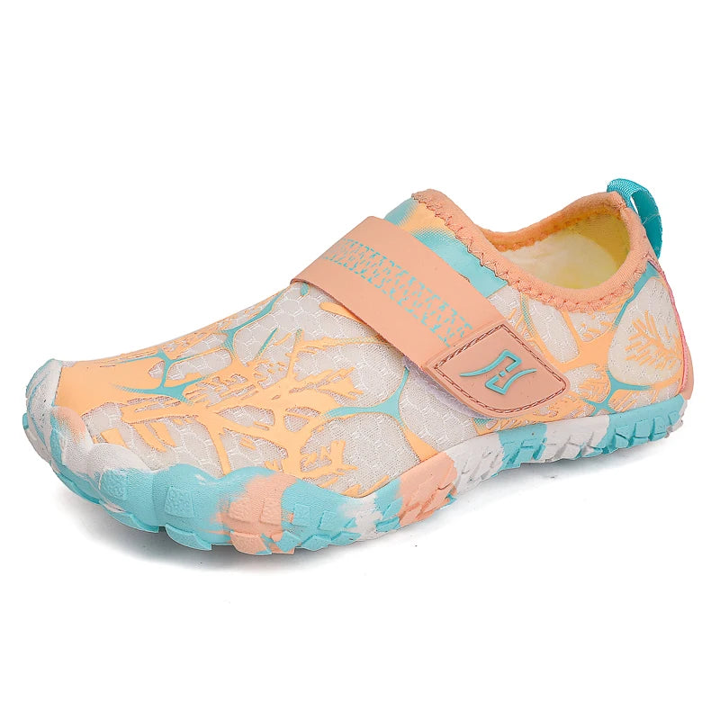 Breathable Boys and Girls Aqua Shoes Anti-Bump Toe Drainage Design Outdoor Hiking and Wading Water Shoes Barefoot Shoes