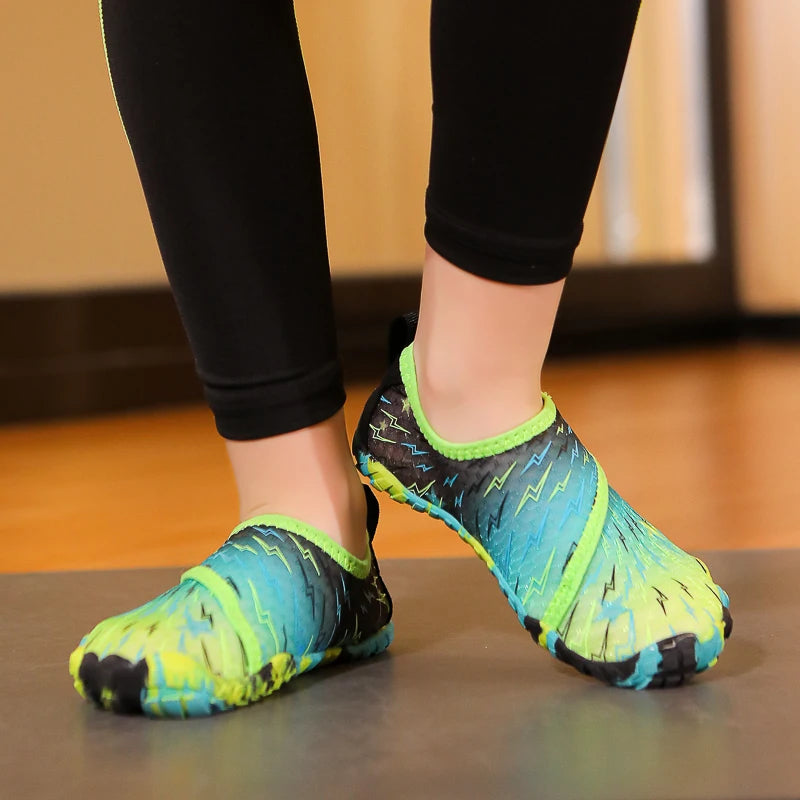 Kids Barefoot Beach Shoes Adults Aqua Shoes Gym Outdoor Training Footwear Unisex Quick-Drying Breathable Sneakers Size 27-36