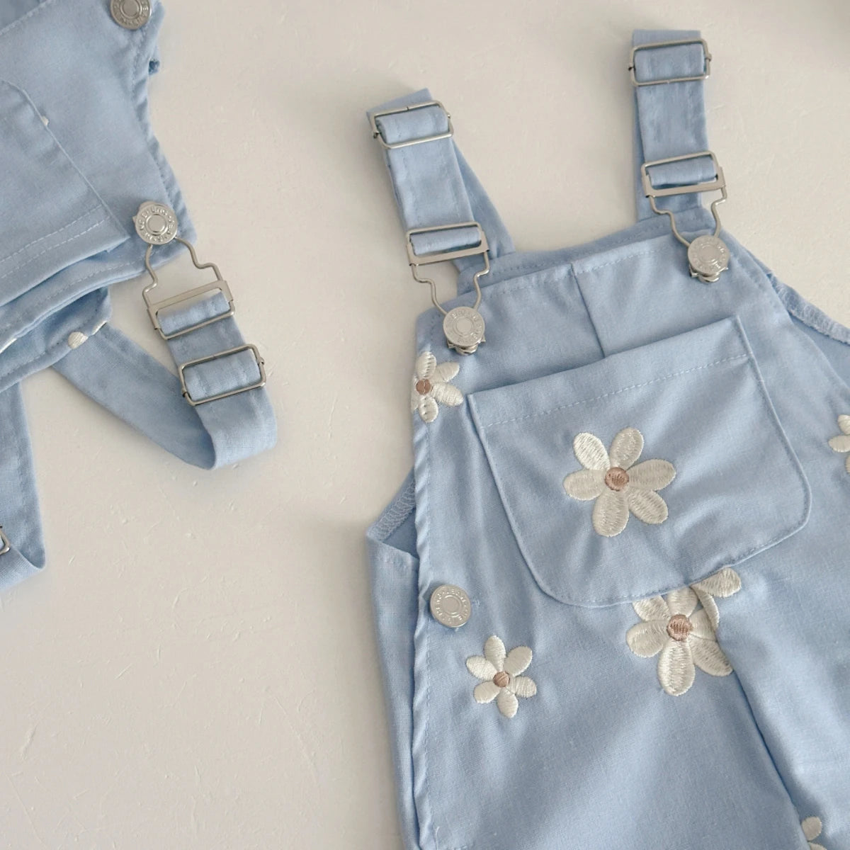 Summer Hot Baby Suspender Pants Sleeveless Flower Embroidery Loose Overalls Romper Girls Jumpsuits Boys Clothes with Pockets