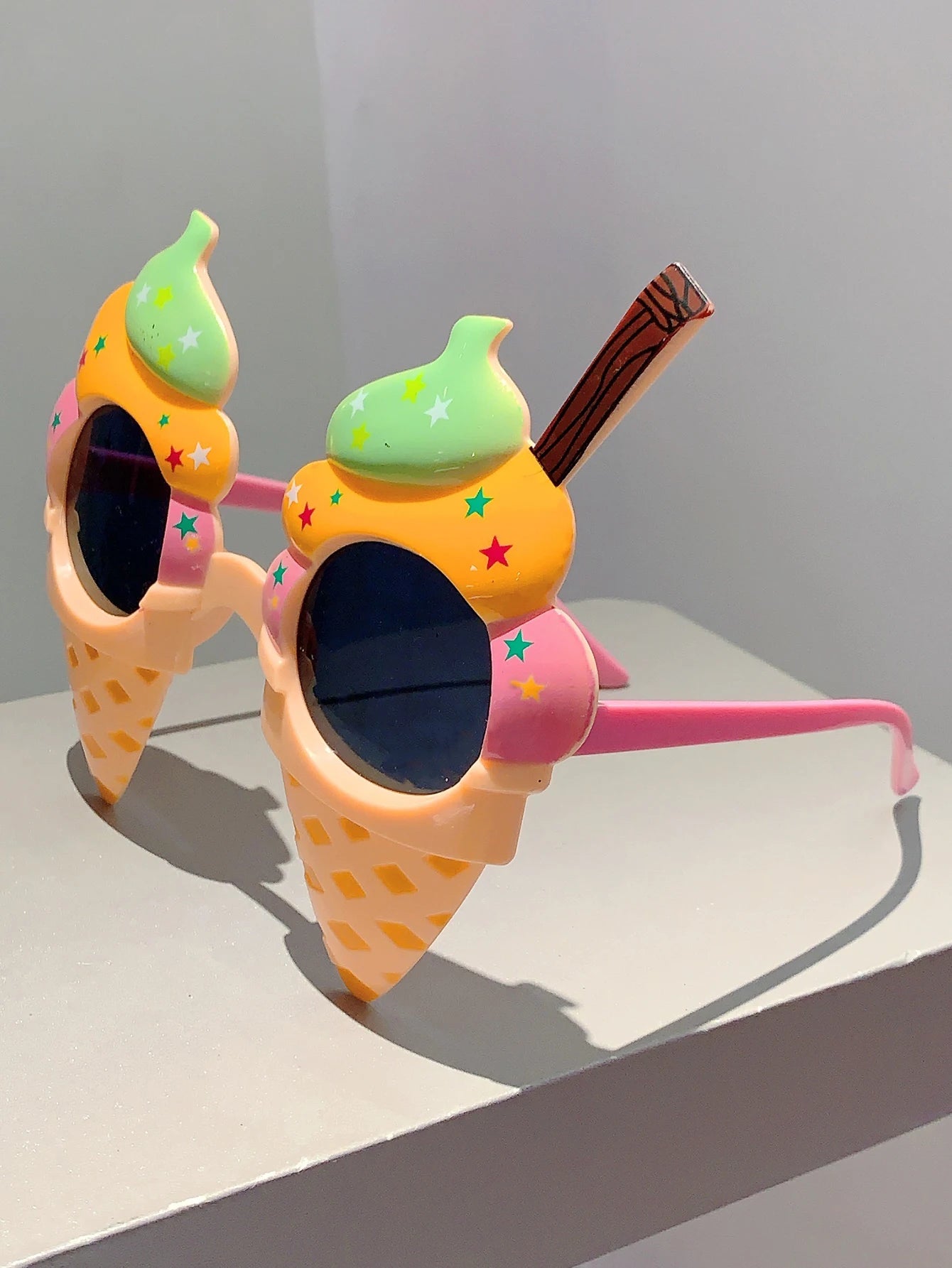 KAMMPT Novelty Party Shades Fun Hawaiian Tropical Fancy Photo Props Eyewear Summer Beach Party Decor Crazy Glasses for Adults