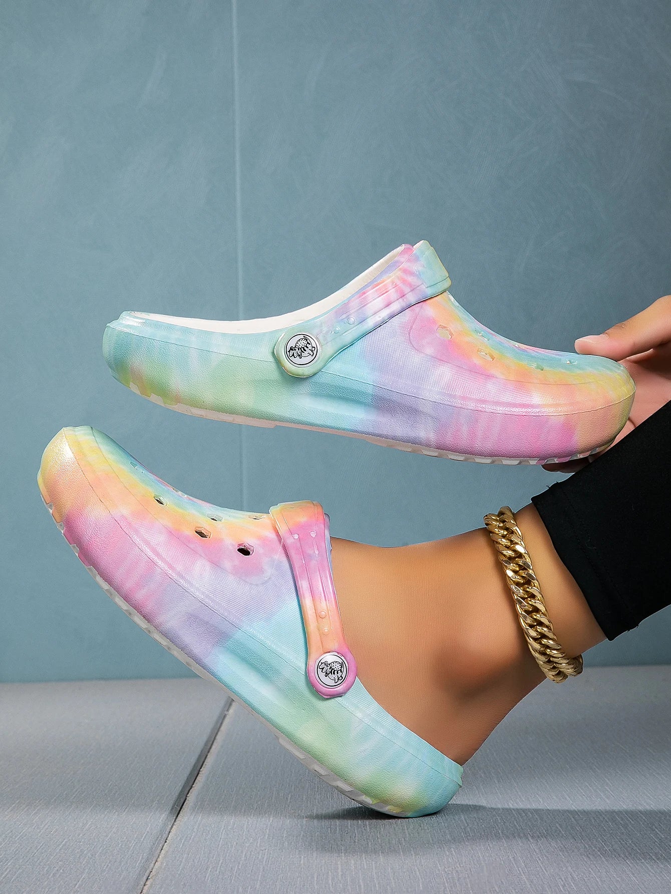 Garden Clogs Comfortable Women's Tie-dye Pattern Clogs, Slip On Lightweight Two-way Wear Clogs, Non-slip Summer Beach Slides 666