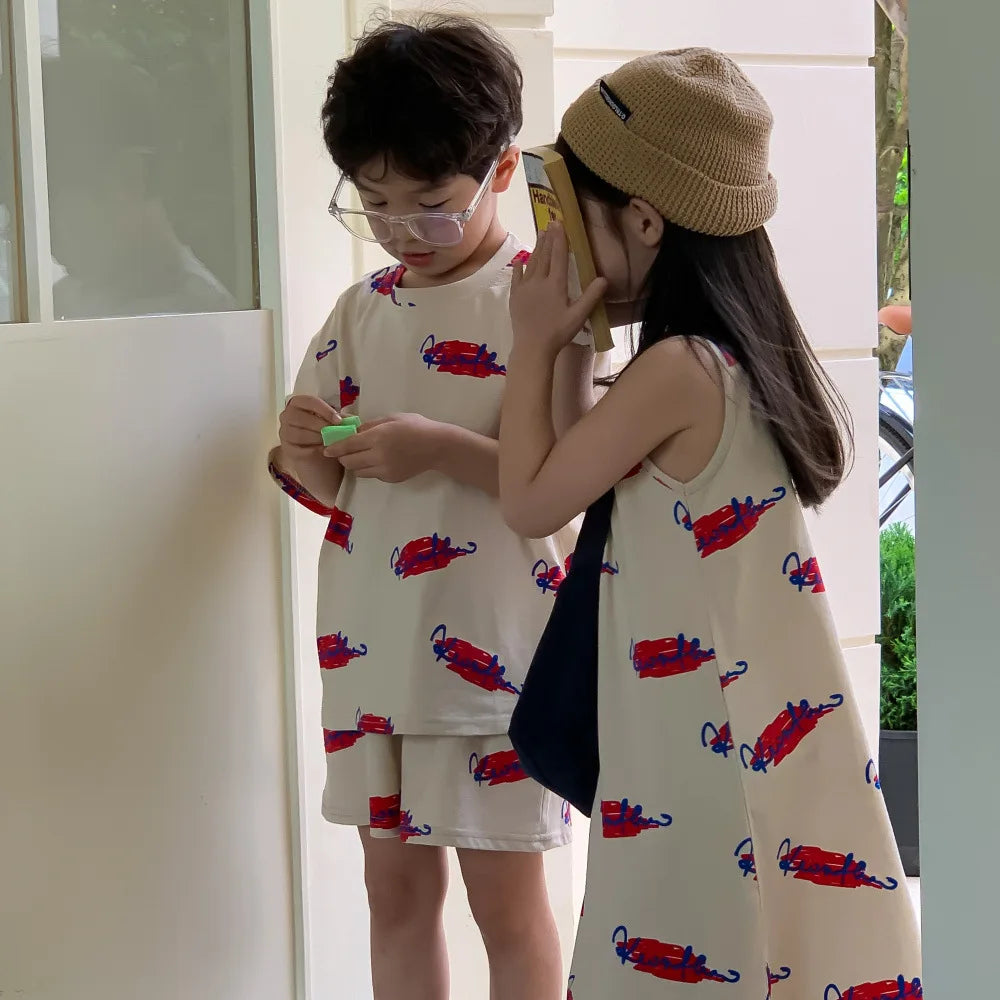 9000 Brother and Sister Clothes Summer New Korean Alphabet Graffiti Girl's Long T-shirt Dress Or Boy's Two Piece Suit