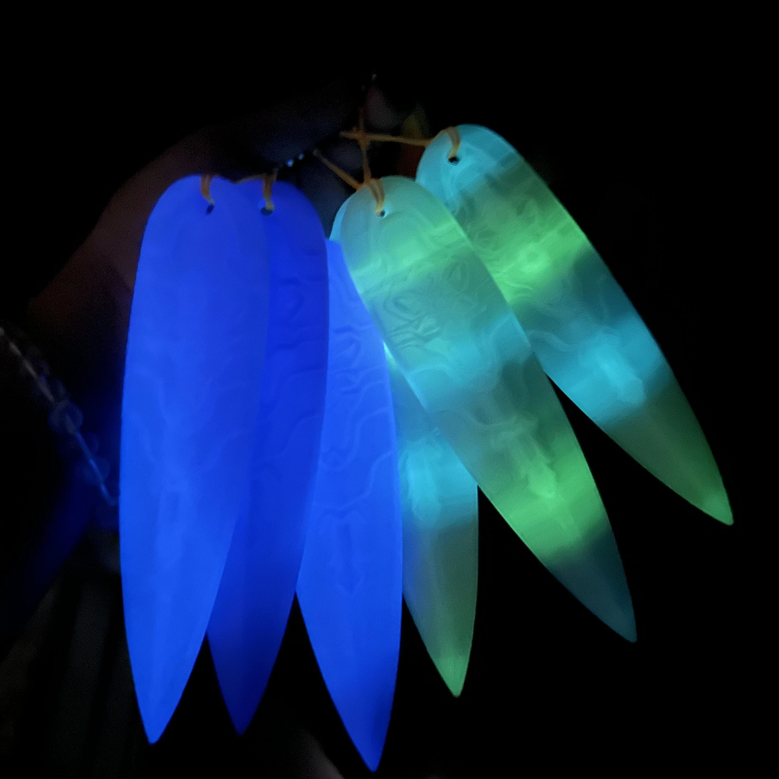 Girls Noctilucent Cosplay Lights Dart Weapons Roleplay Props for Women Girls Group Idol Halloween Carnival Costume Accessories