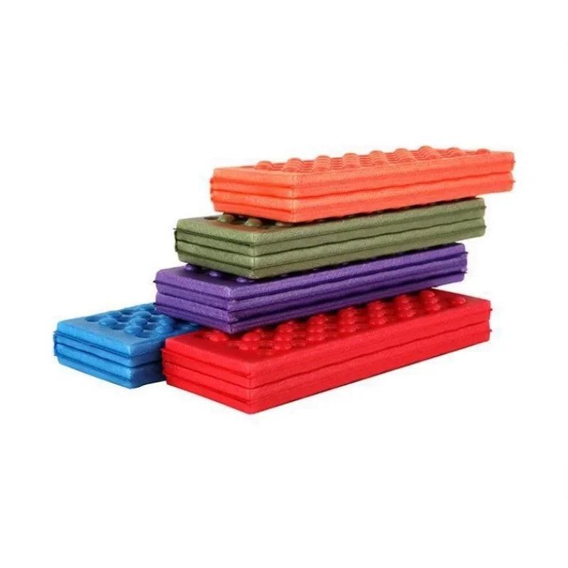 Folding Camping Mat Seat Waterproof XPE Foam Seat Cushion Poatable Picnic Pad Beach Chair for Hiking Fishing Mountaineering