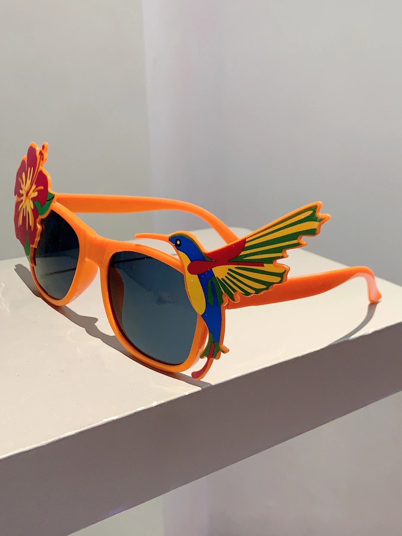 KAMMPT Novelty Party Shades Fun Hawaiian Tropical Fancy Photo Props Eyewear Summer Beach Party Decor Crazy Glasses for Adults