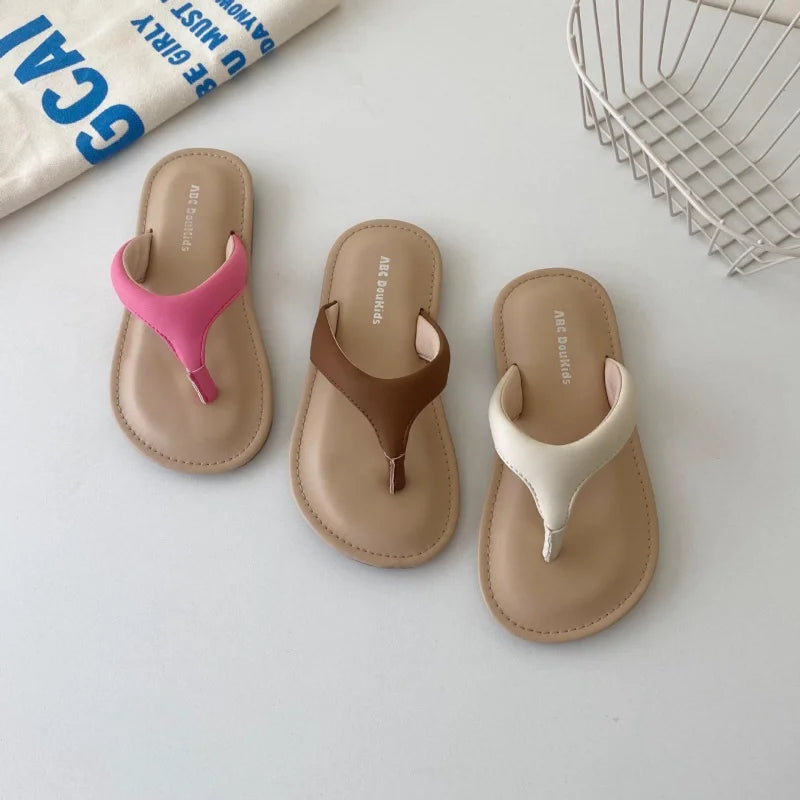 2026 New Legged Children's Sandals Girls' Flip flops Beach Vacation Flat Shoes Solid Color Summer Amorous Feelings