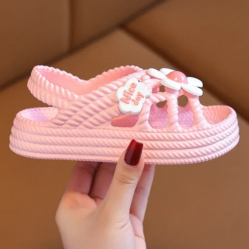 New Summer Children Slippers Flower Pattern Lithe Comfort Sandal For Aged 2-8 Girls Non-slip Seabeach Flip Flops Home Kids Shoes