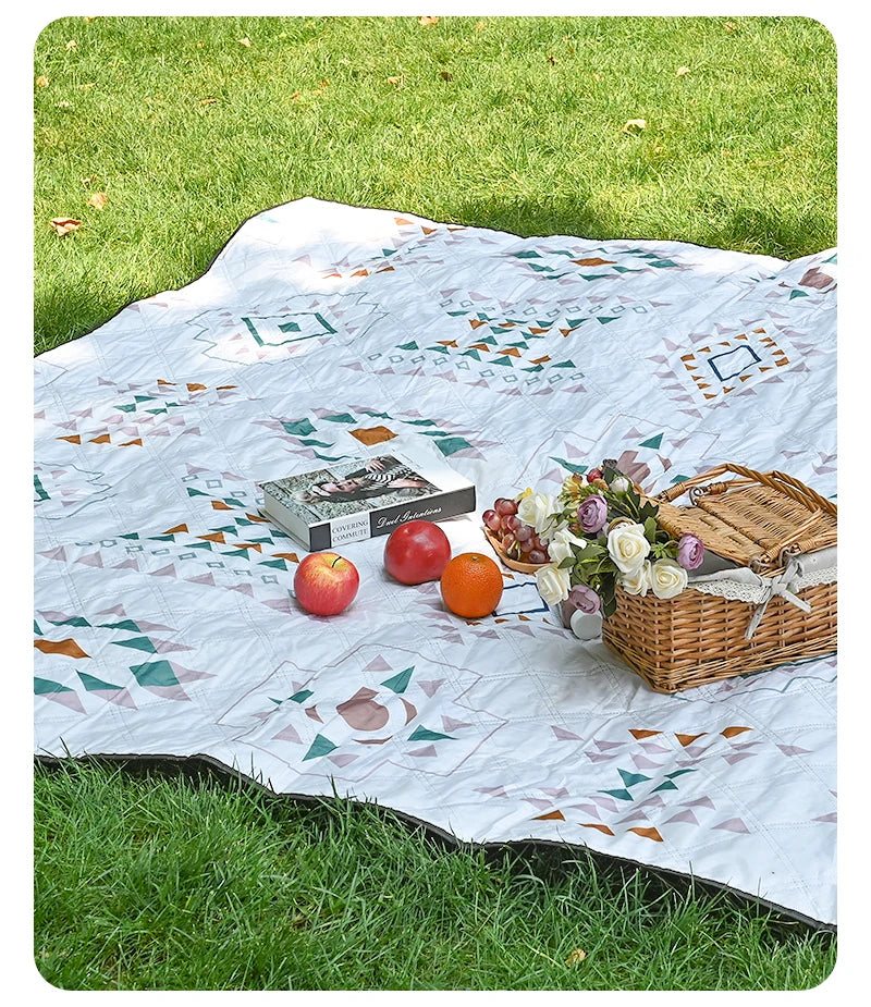 200x300 Outdoor Picnic Mat Lawn Mat Moisture-Proof Camping Mat Large Machine Washable Thickened