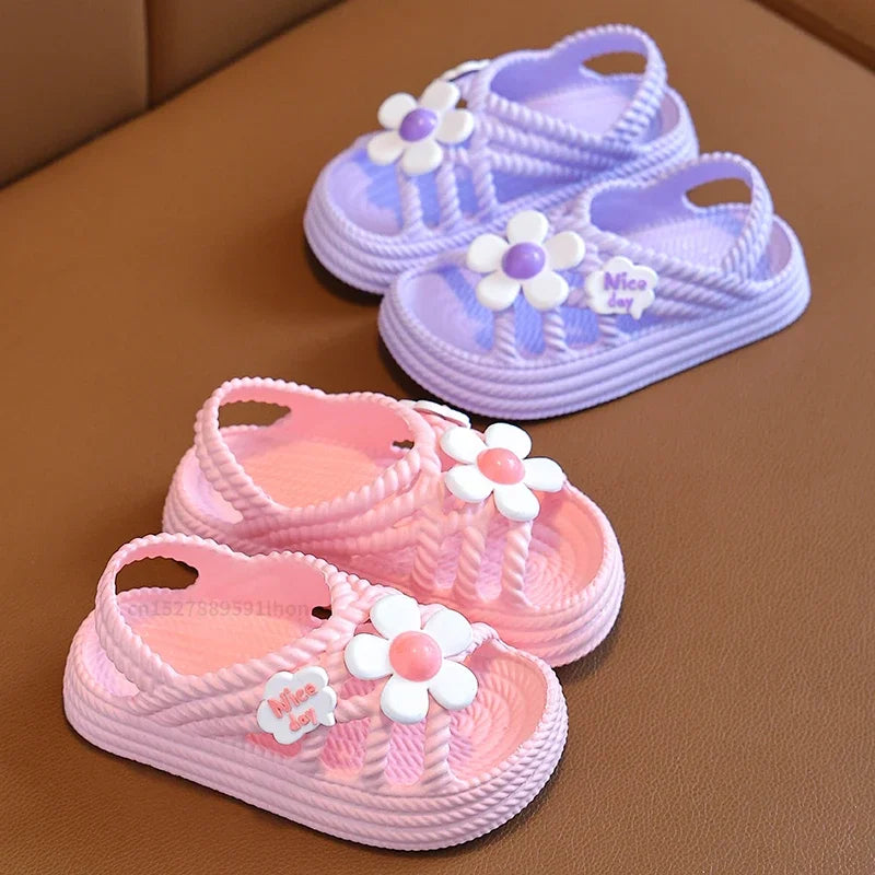 New Summer Children Slippers Flower Pattern Lithe Comfort Sandal For Aged 2-8 Girls Non-slip Seabeach Flip Flops Home Kids Shoes