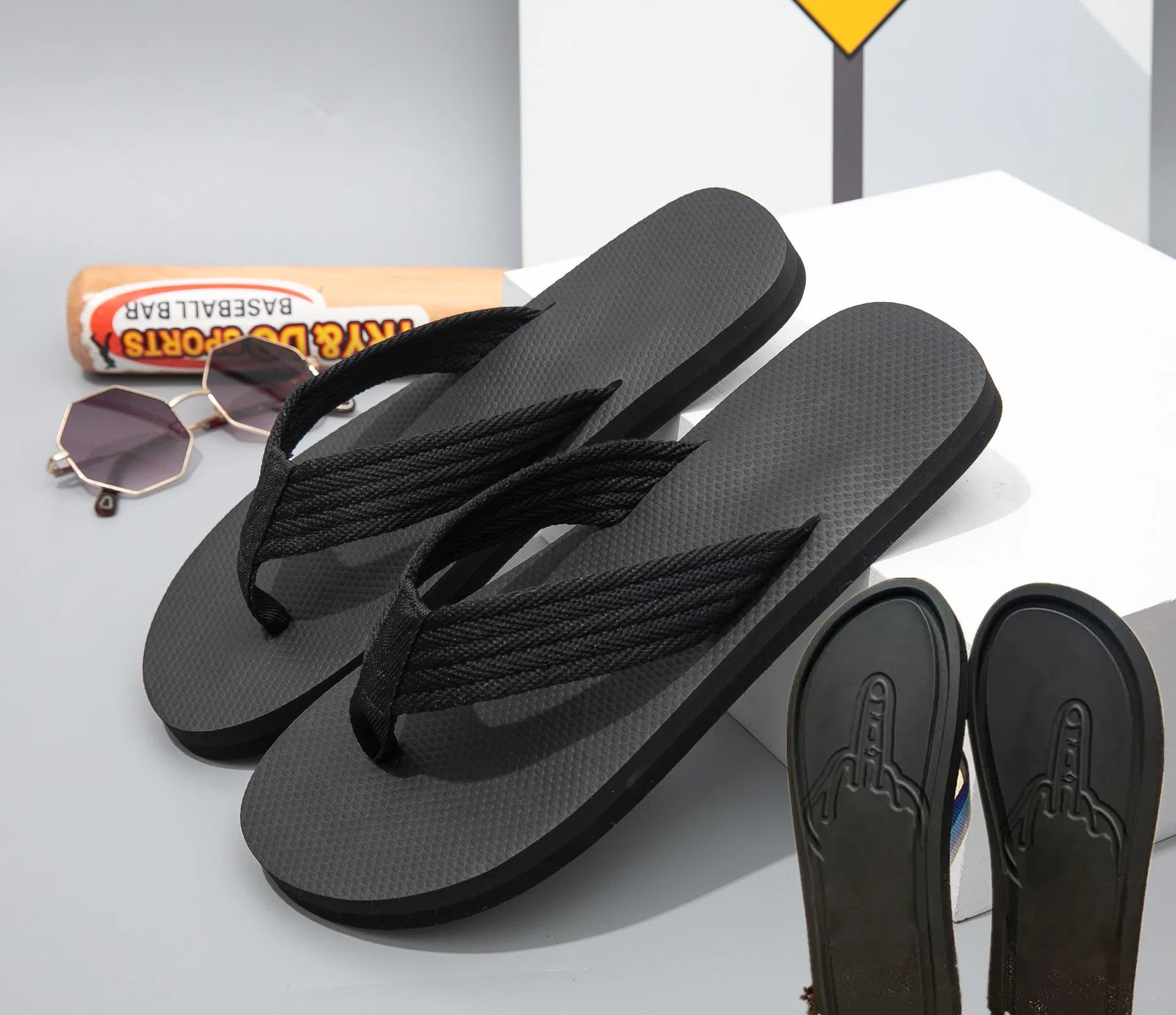 Funny Flip Flops New Thick Sole Flat Casual Summer Beach Outdoor Sandals Figure With Legs Non Slip Comfortable Walking In Stock