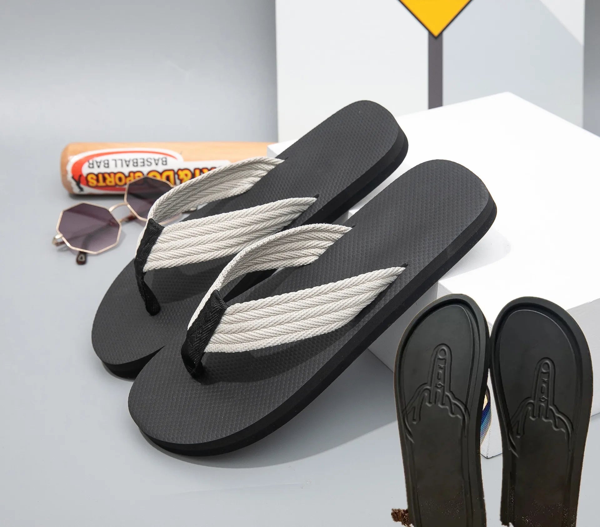 Funny Flip Flops New Thick Sole Flat Casual Summer Beach Outdoor Sandals Figure With Legs Non Slip Comfortable Walking In Stock
