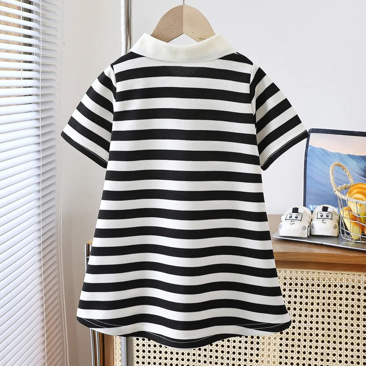2025 New Children's Dress Girls' Summer Korean Edition Fashion Bubble Sleeves Checkered Strap backless Dress 1-6Y