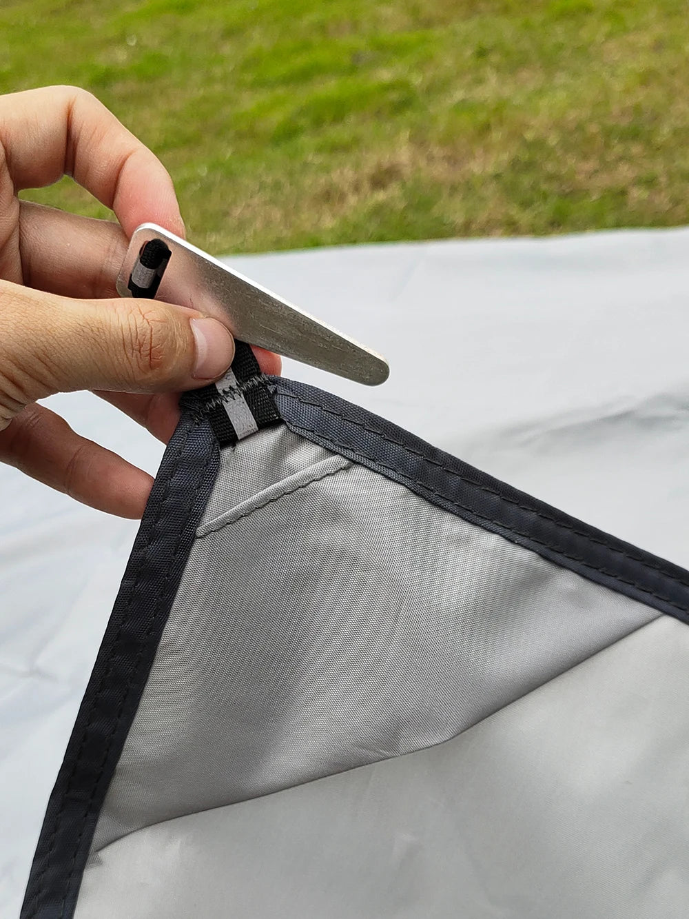 Tent Footprint Ultralight Pocket Picnic Mat with Windproof Stakes Outdoor Camping Portable Folding Waterproof Tent Ground Sheet
