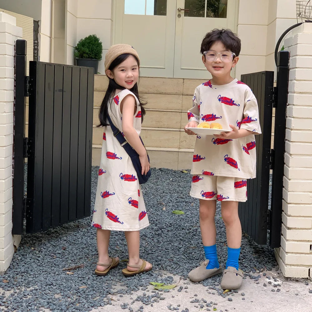 9000 Brother and Sister Clothes Summer New Korean Alphabet Graffiti Girl's Long T-shirt Dress Or Boy's Two Piece Suit