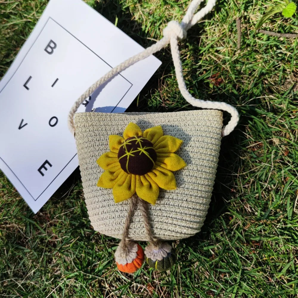 Flower Straw Baby Bags Handmade Summer Beach Women Girls Shoulder Bag Messenger Bag Kids Keys Coin Purse Princess Mini Handbag